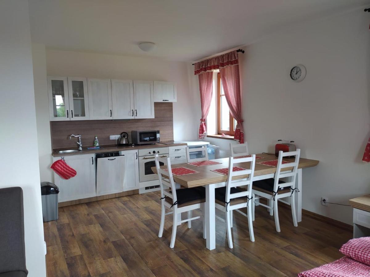 Matejovec 109 & Ubytovani Na Statku Český Rudolec Extérieur photo