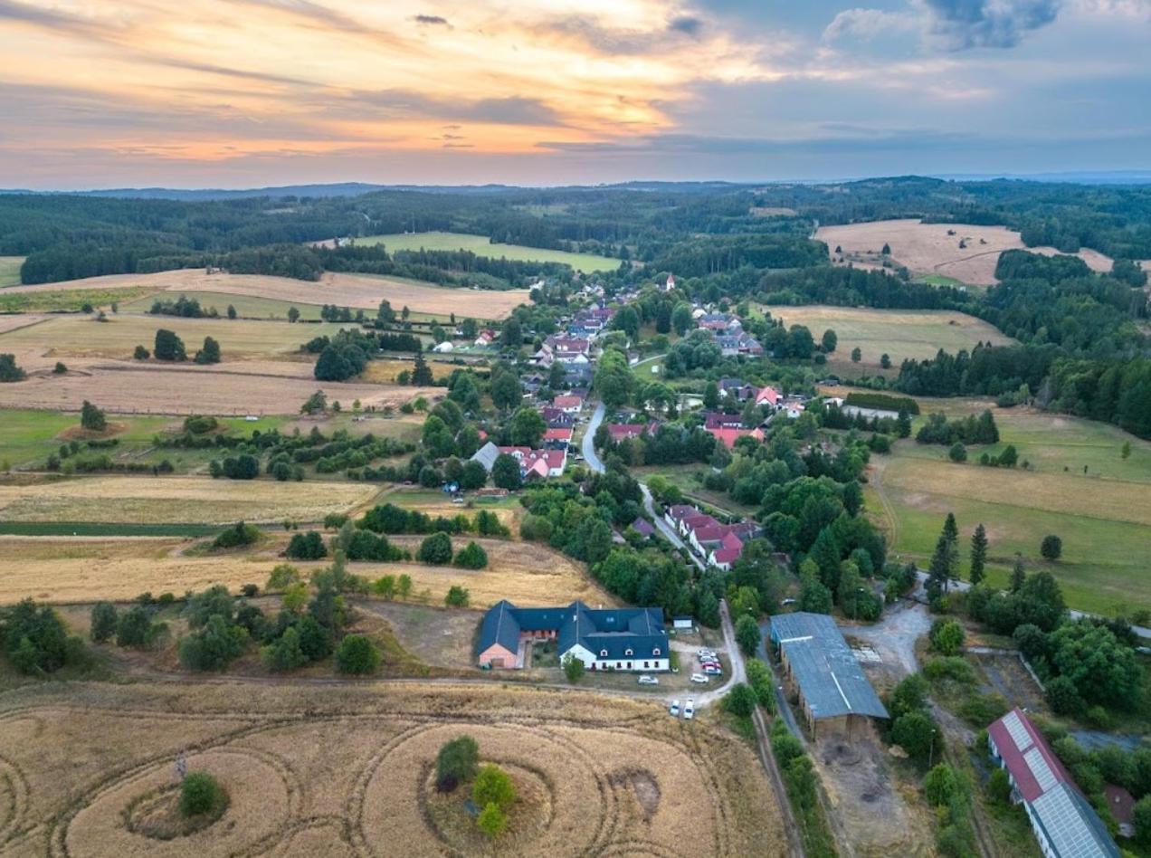 Matejovec 109 & Ubytovani Na Statku Český Rudolec Extérieur photo